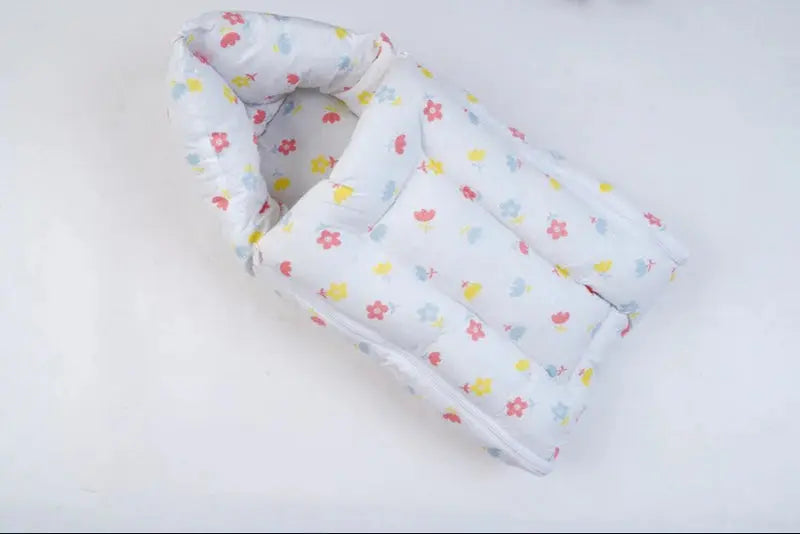 Baby Nest Red and Yellow Flower Thazhuvi