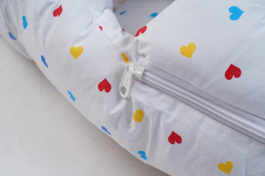 Baby Nest Heart Thazhuvi