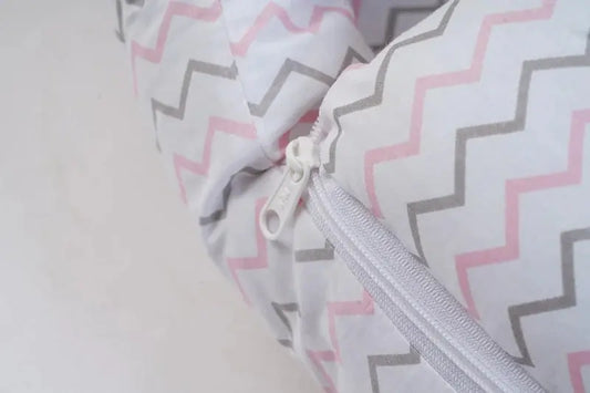 Baby Nest Zigzag Thazhuvi